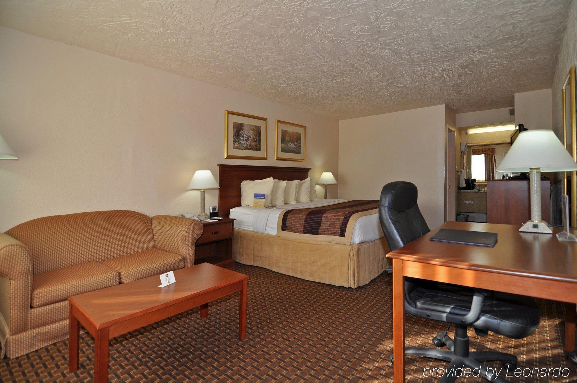 Quality Inn Clinton North Exterior photo