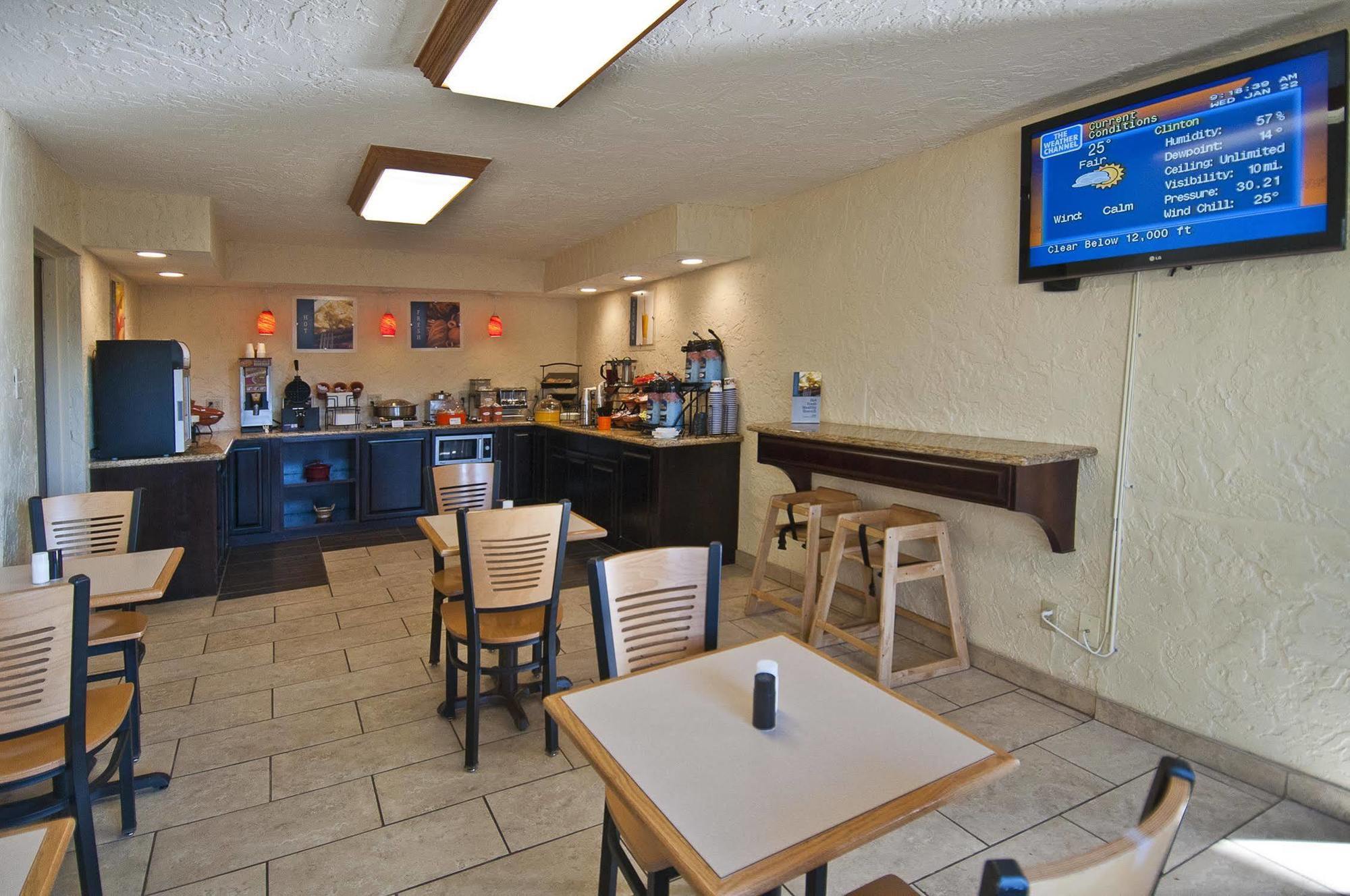 Quality Inn Clinton North Exterior photo